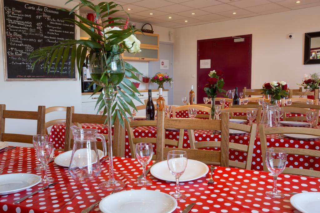 Gite-Hôtel La Cabourne Saint-Privat-dʼAllier Extérieur photo